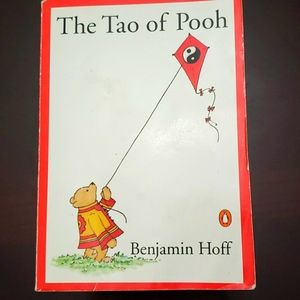 Paperback "The Tao of Pooh" by Benjamin Hoff  1982